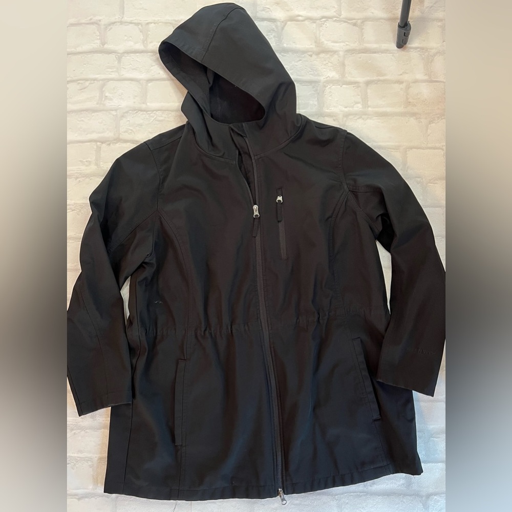 Free Tech Black Hooded Jacket women's‎ 2x